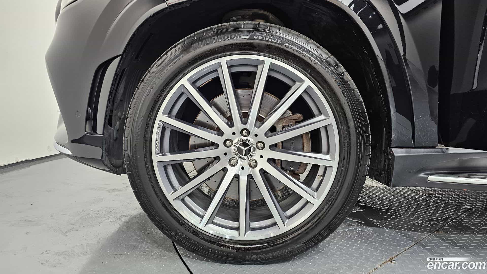 GLS-Class Mercedes-Benz 2021.6-OUTER-005