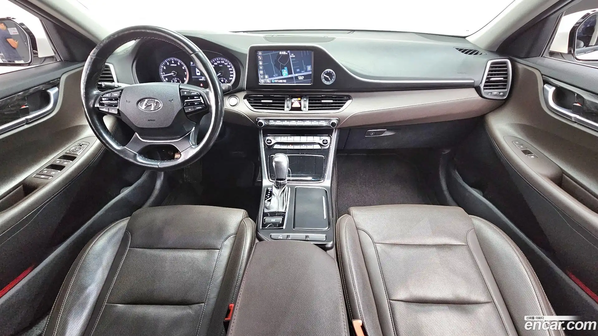 Grandeur Hyundai 2017.2-INNER-007