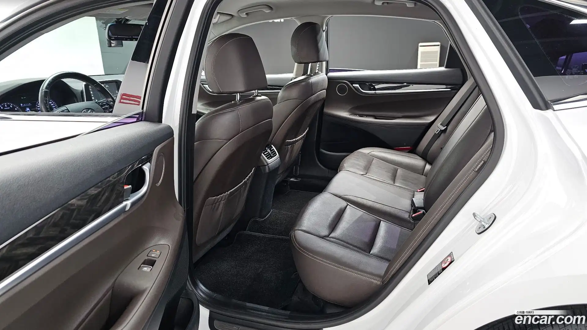 Grandeur Hyundai 2017.2-OPTION-015