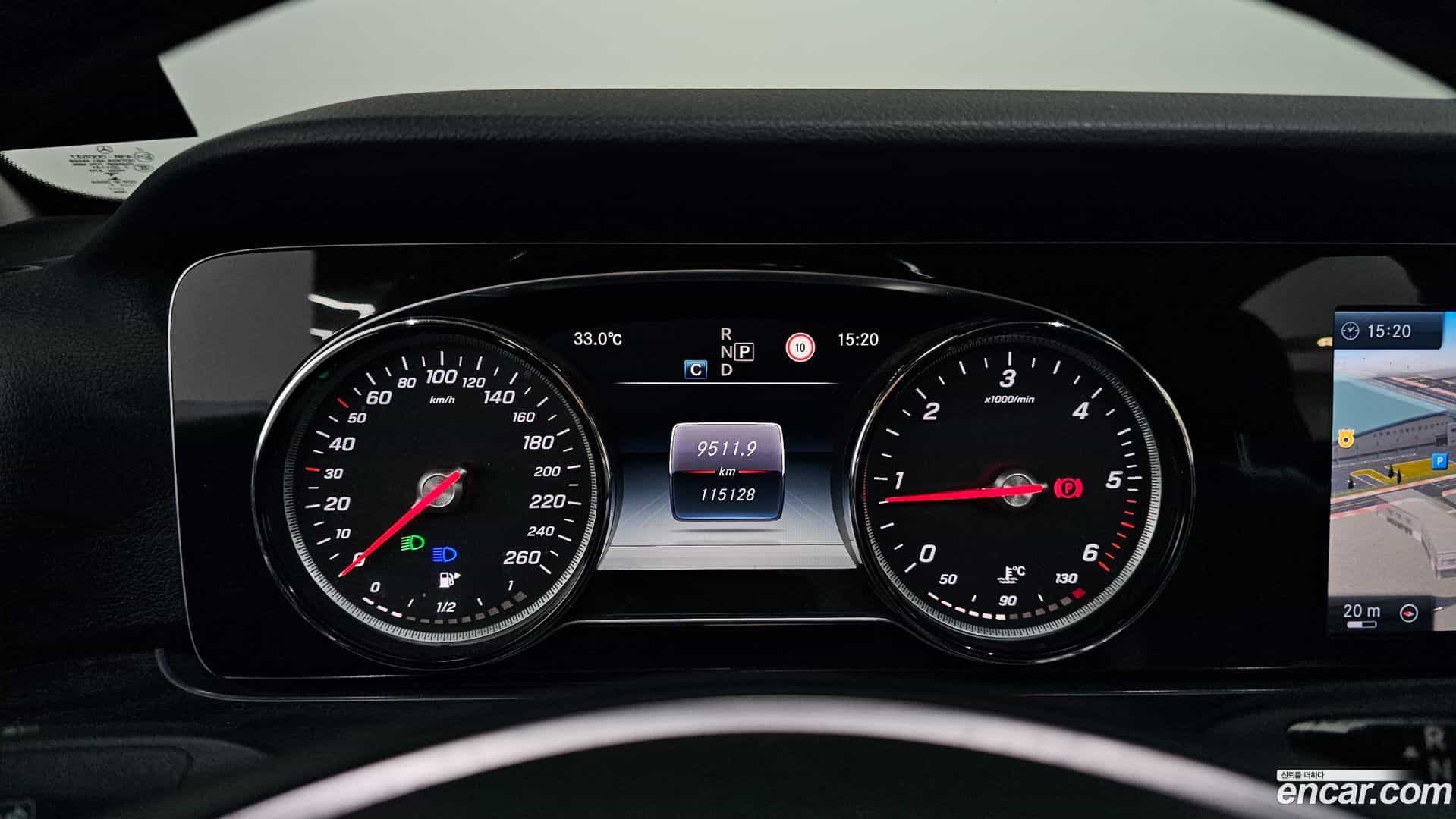 E-Class Mercedes-Benz 2017.5-INNER-008