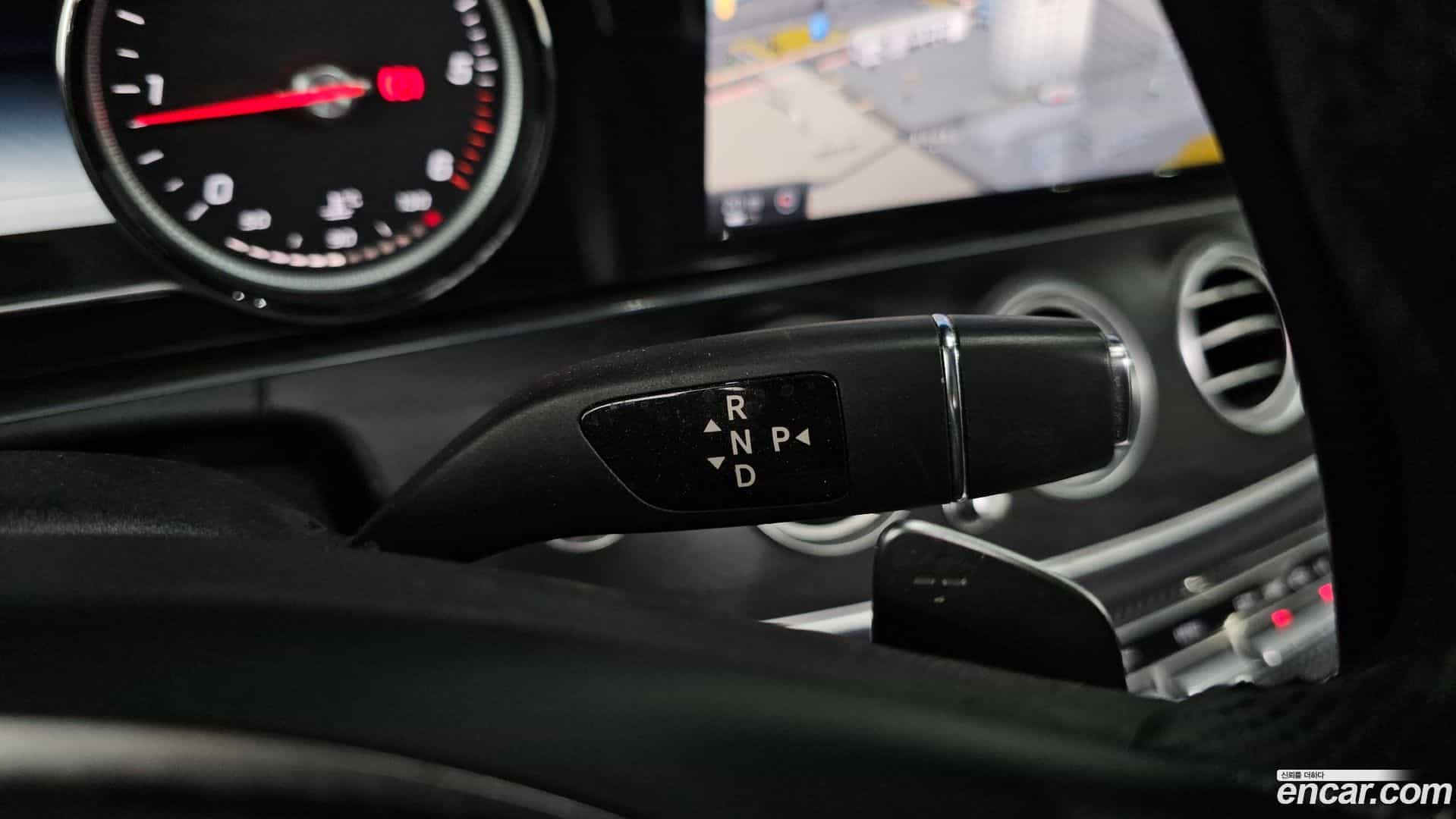 E-Class Mercedes-Benz 2017.5-INNER-009
