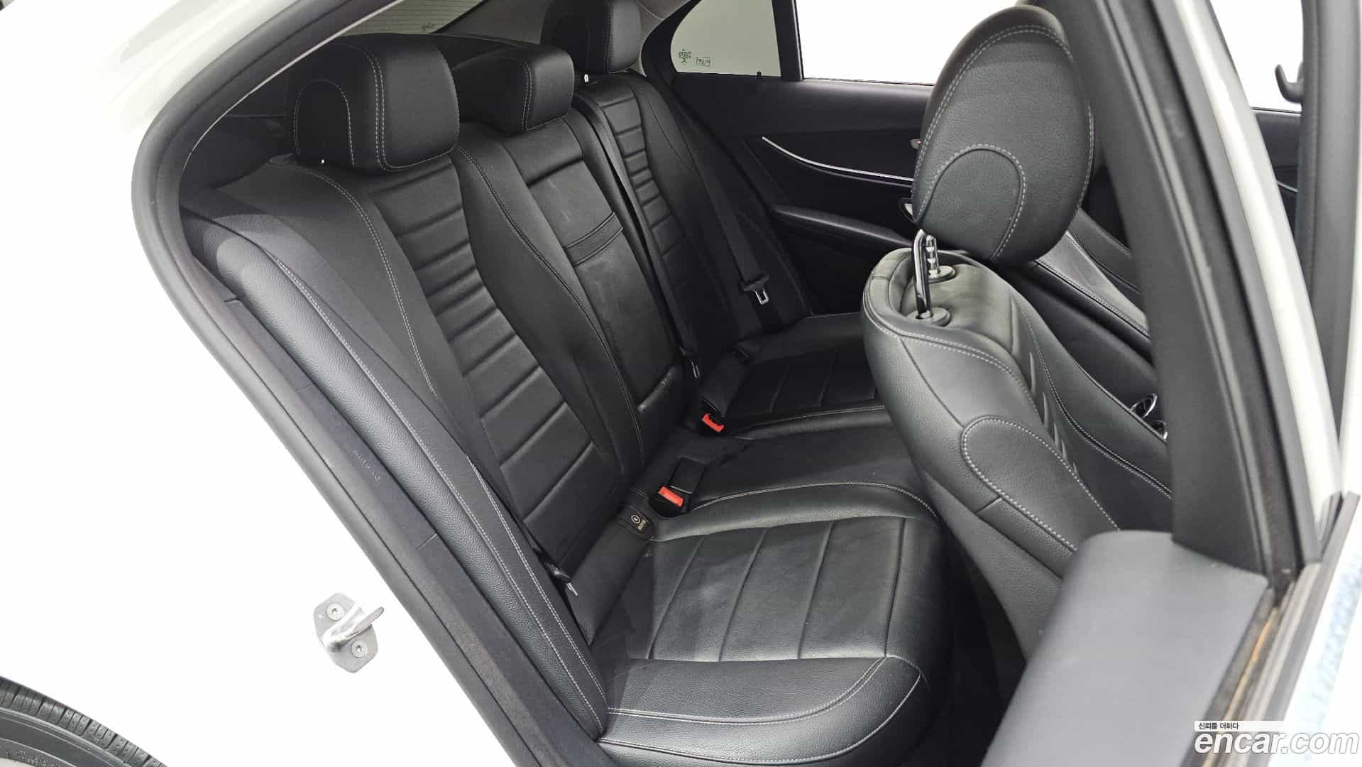 E-Class Mercedes-Benz 2017.5-OPTION-015