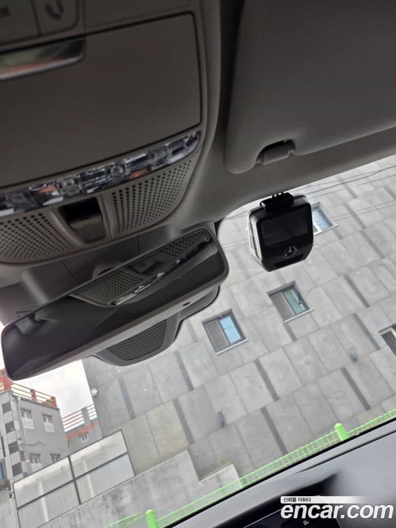 E-Class Mercedes-Benz 2018.4-OPTION-024