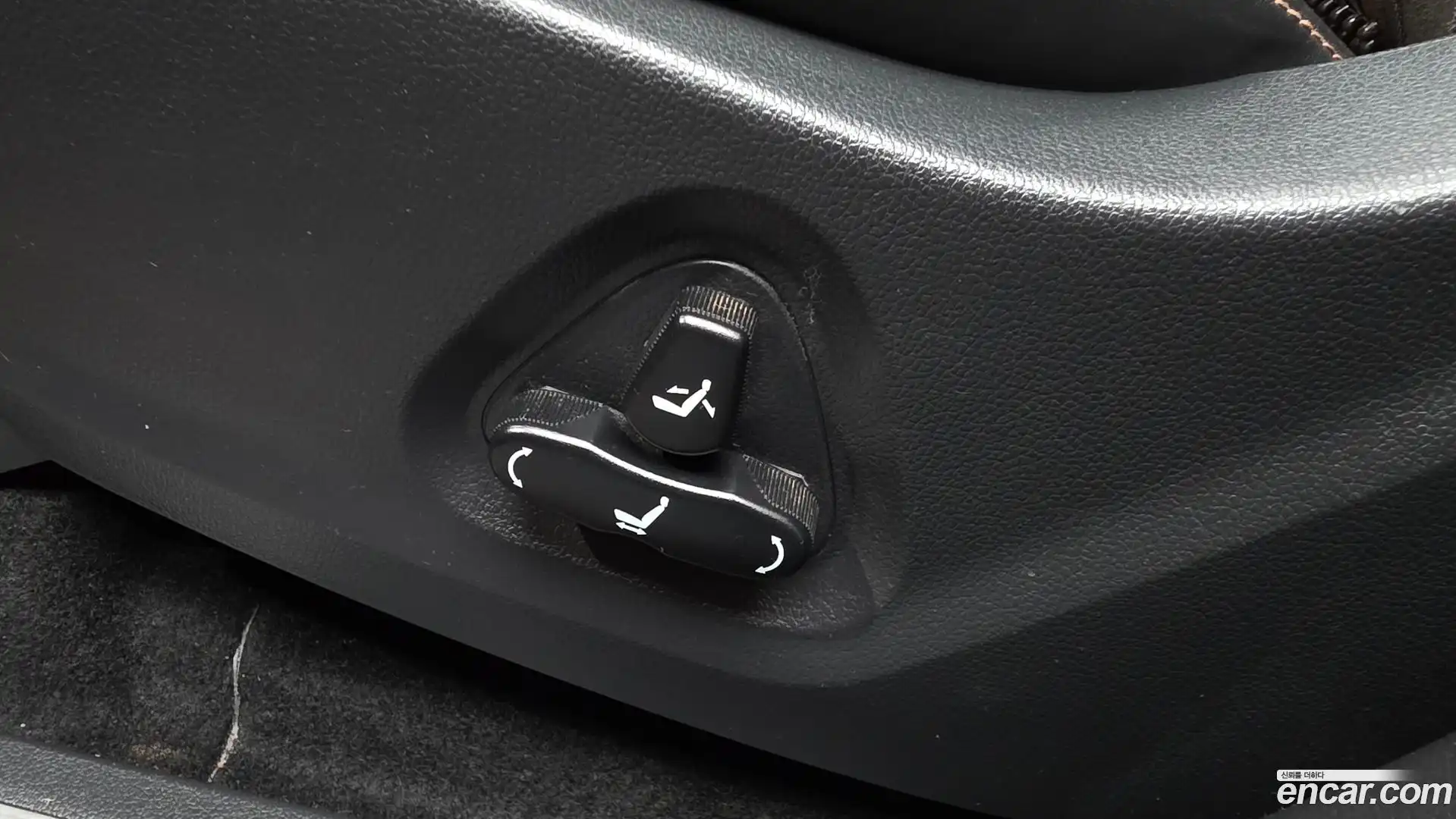 Rexton KG Mobility 2018.5-OPTION-041