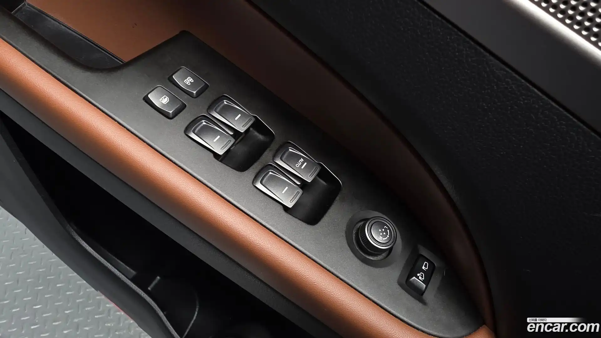 Rexton KG Mobility 2018.5-OPTION-042
