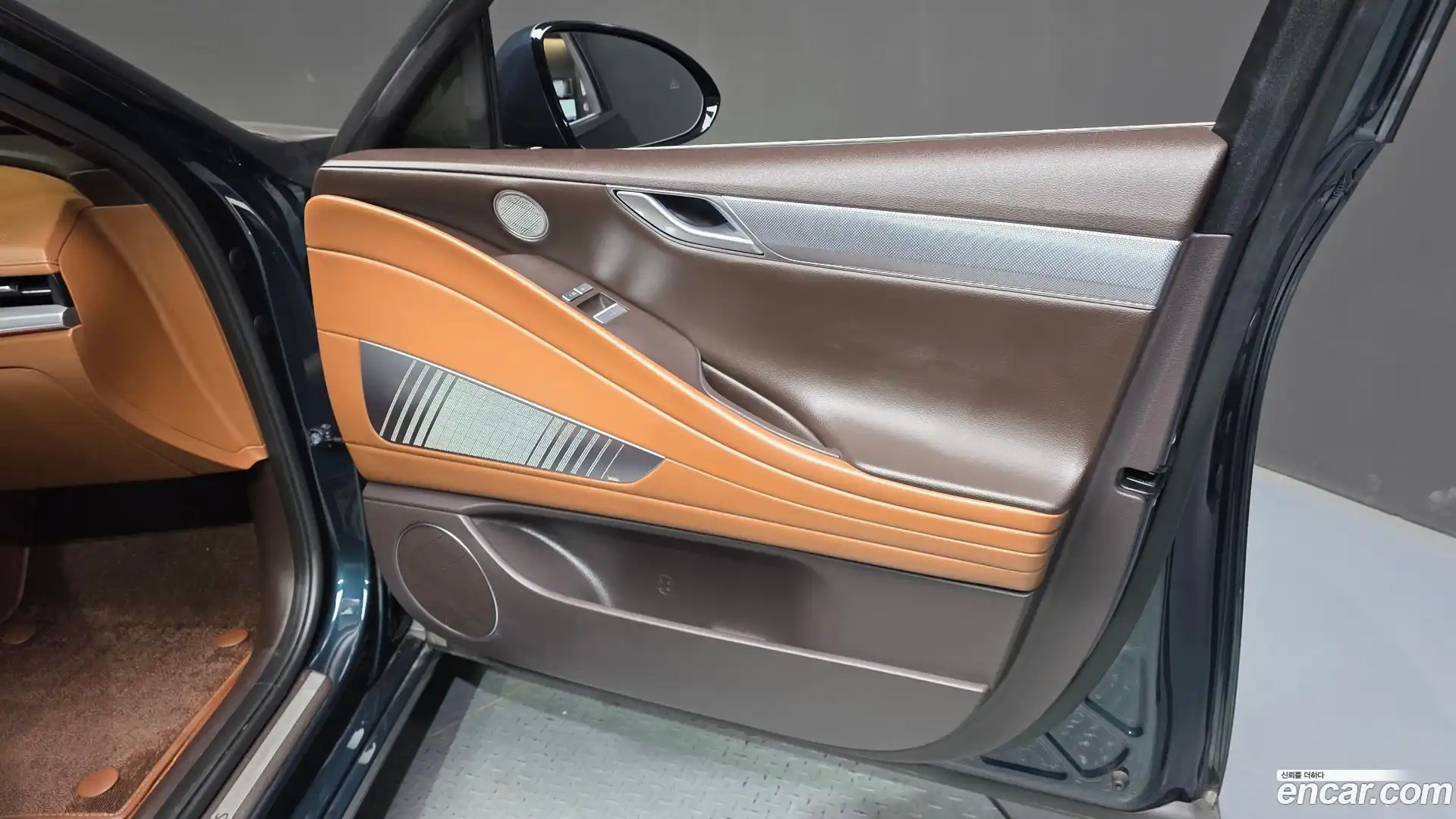 G80 Genesis 2022.9-INNER-034