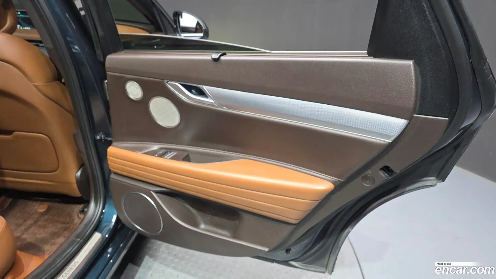 G80 Genesis 2022.9-INNER-035