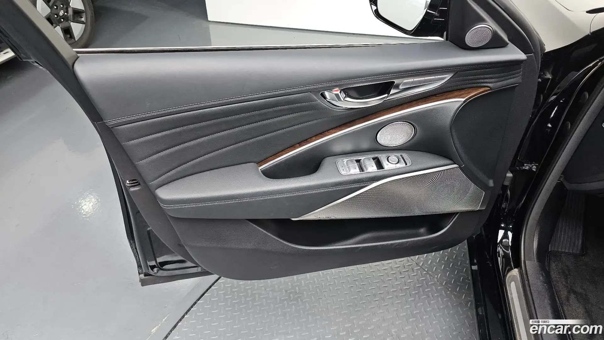 K9 Kia 2020.5-INNER-034