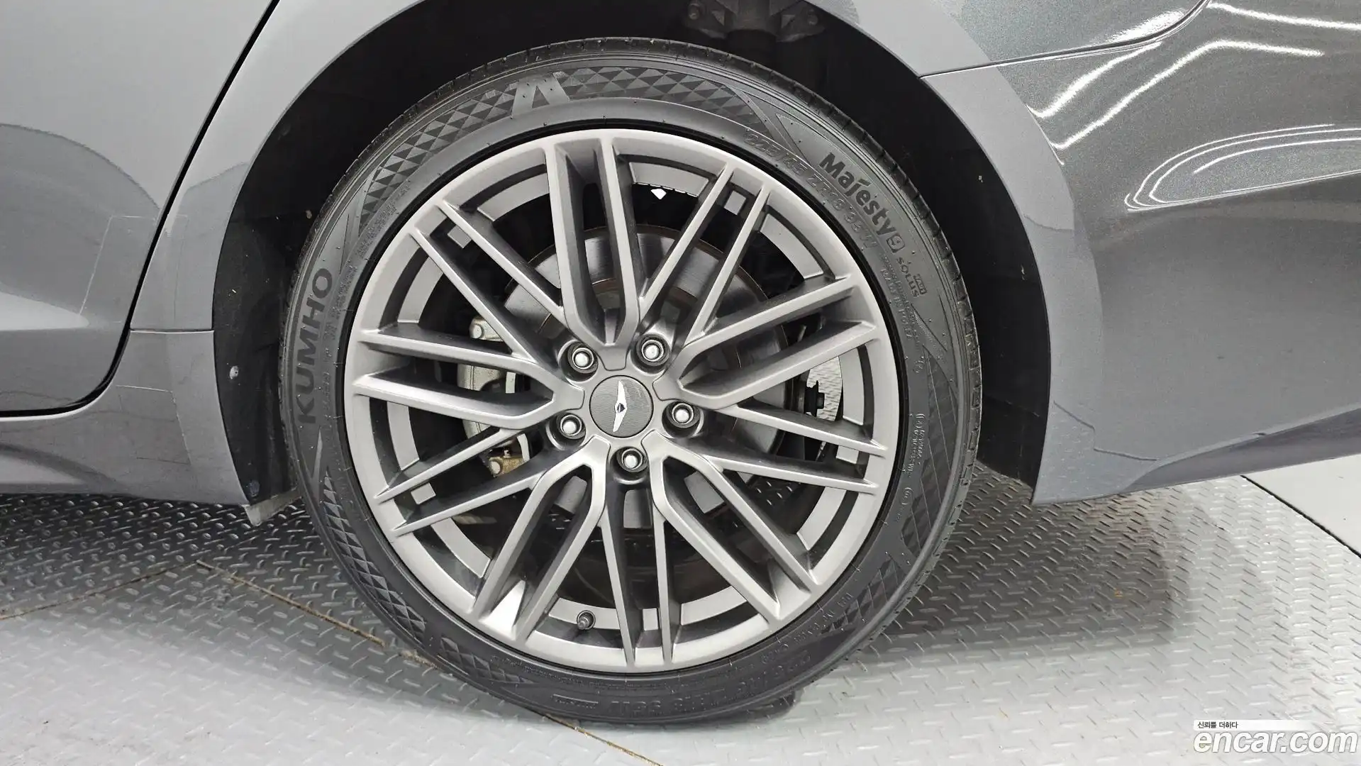 G70 Genesis 2018.7-OUTER-031