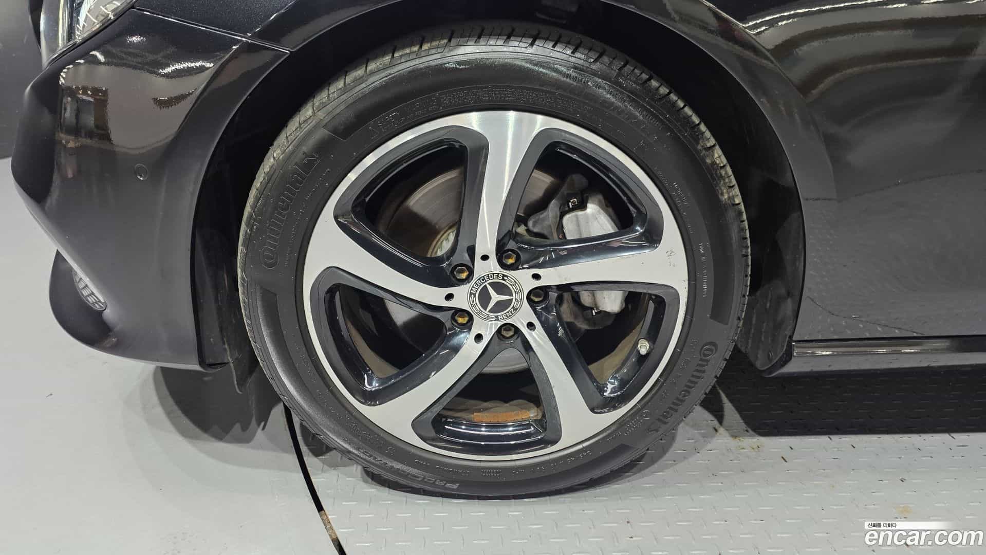 E-Class Mercedes-Benz 2020.4-OUTER-005