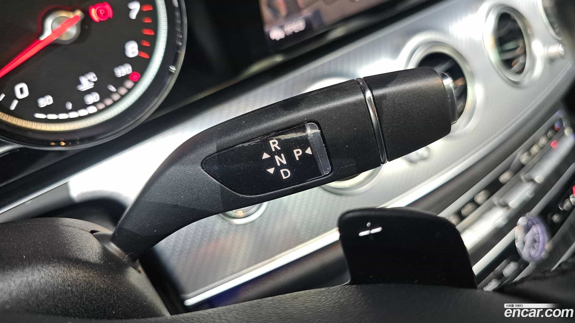 E-Class Mercedes-Benz 2020.4-INNER-009