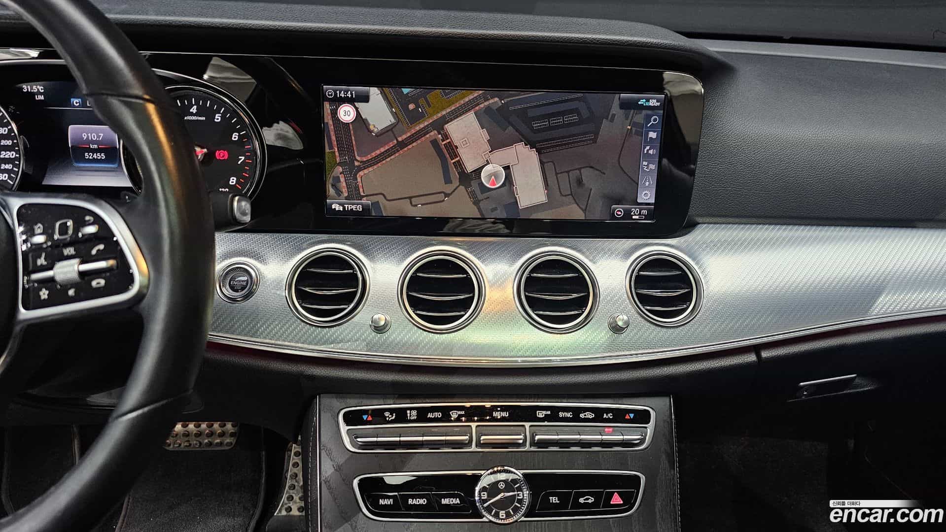 E-Class Mercedes-Benz 2020.4-OPTION-018