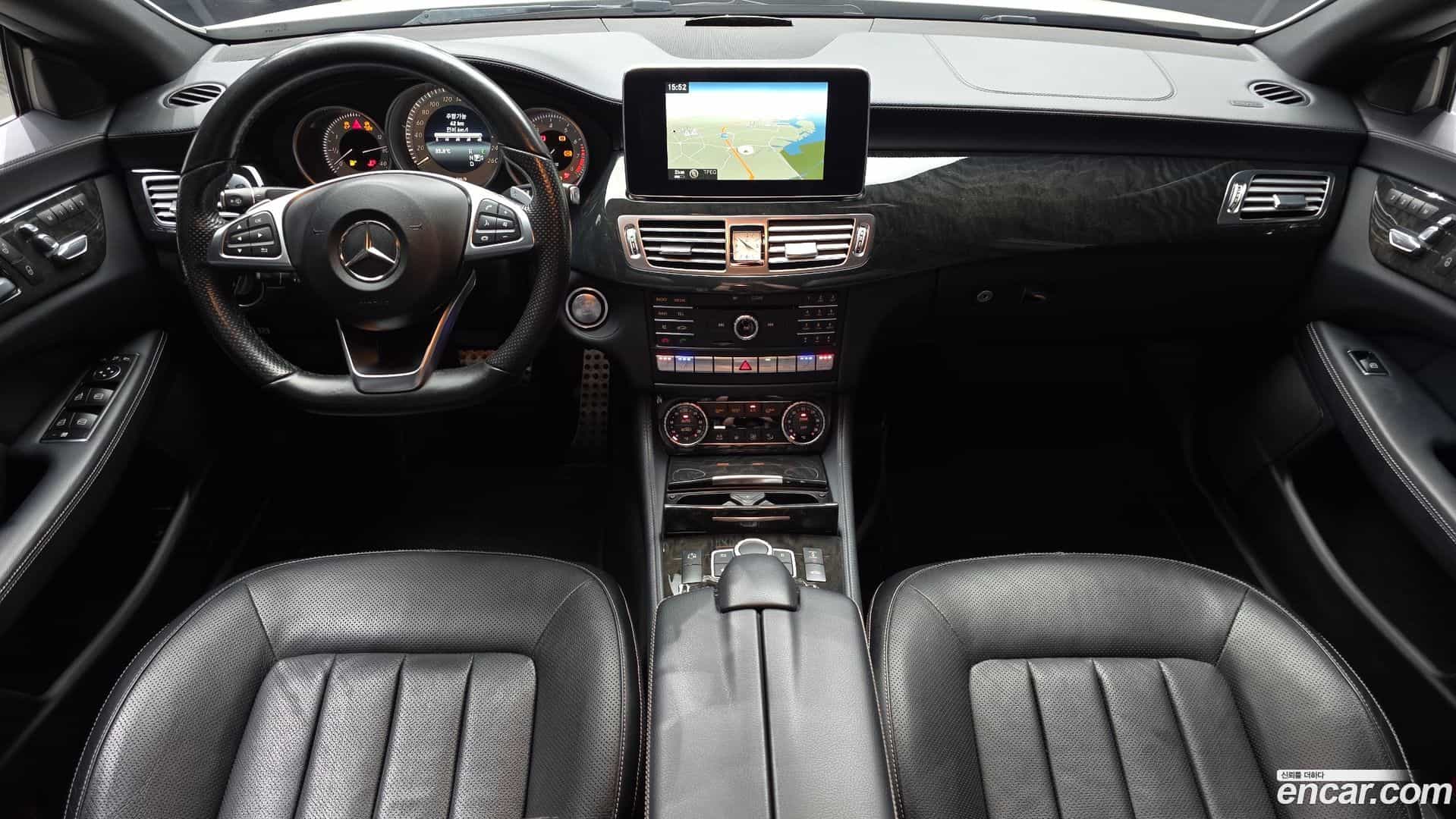 CLS-Class Mercedes-Benz 2015.4-INNER-007