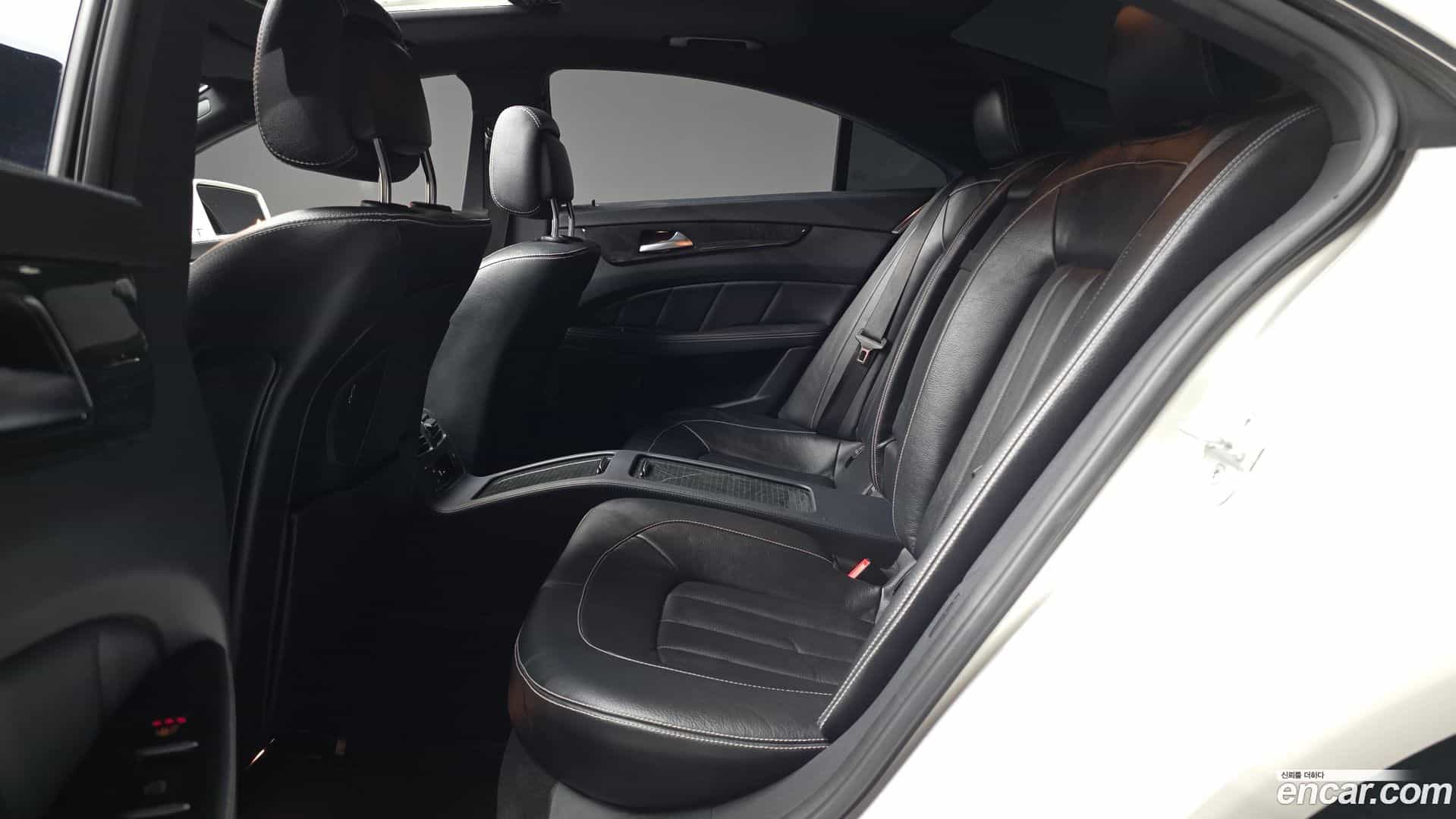 CLS-Class Mercedes-Benz 2015.4-OPTION-016