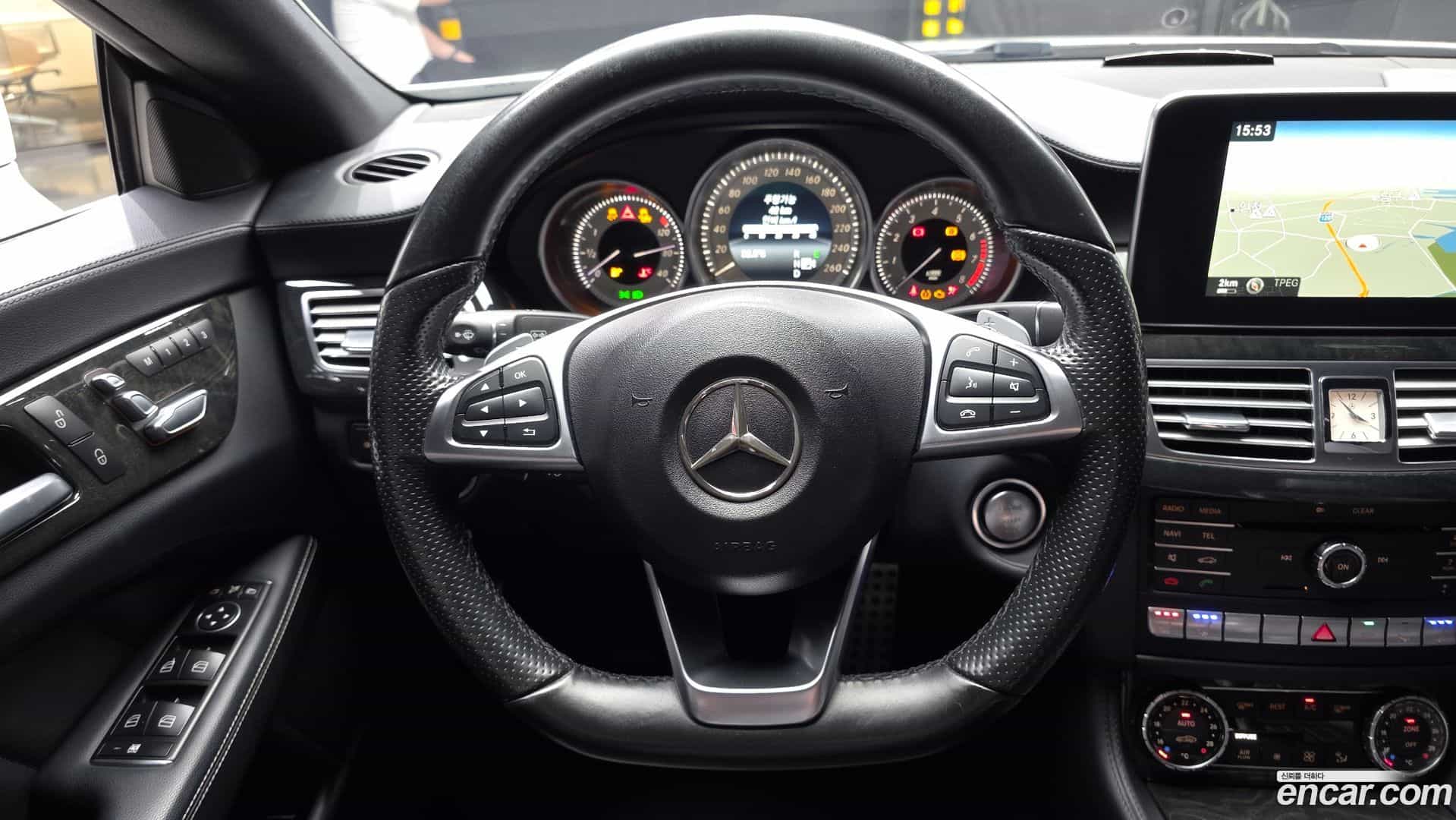 CLS-Class Mercedes-Benz 2015.4-OPTION-017