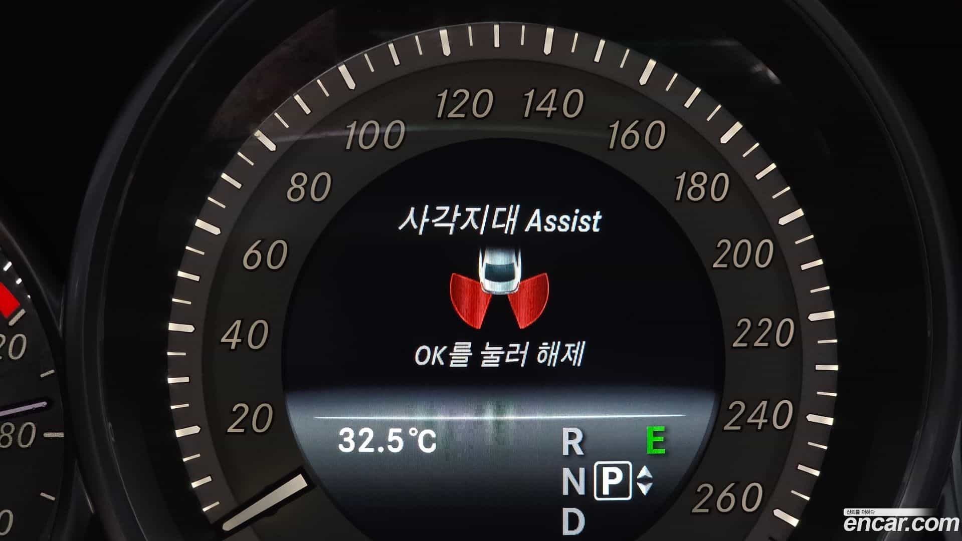 CLS-Class Mercedes-Benz 2015.4-OPTION-020