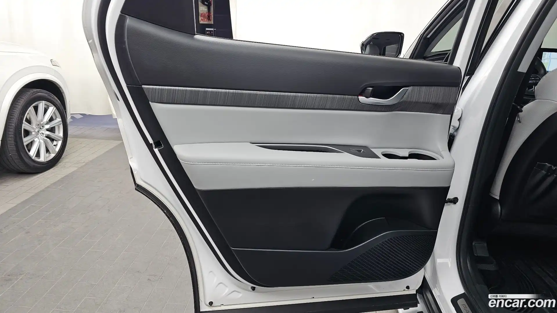Palisade Hyundai 2023.7-INNER-035