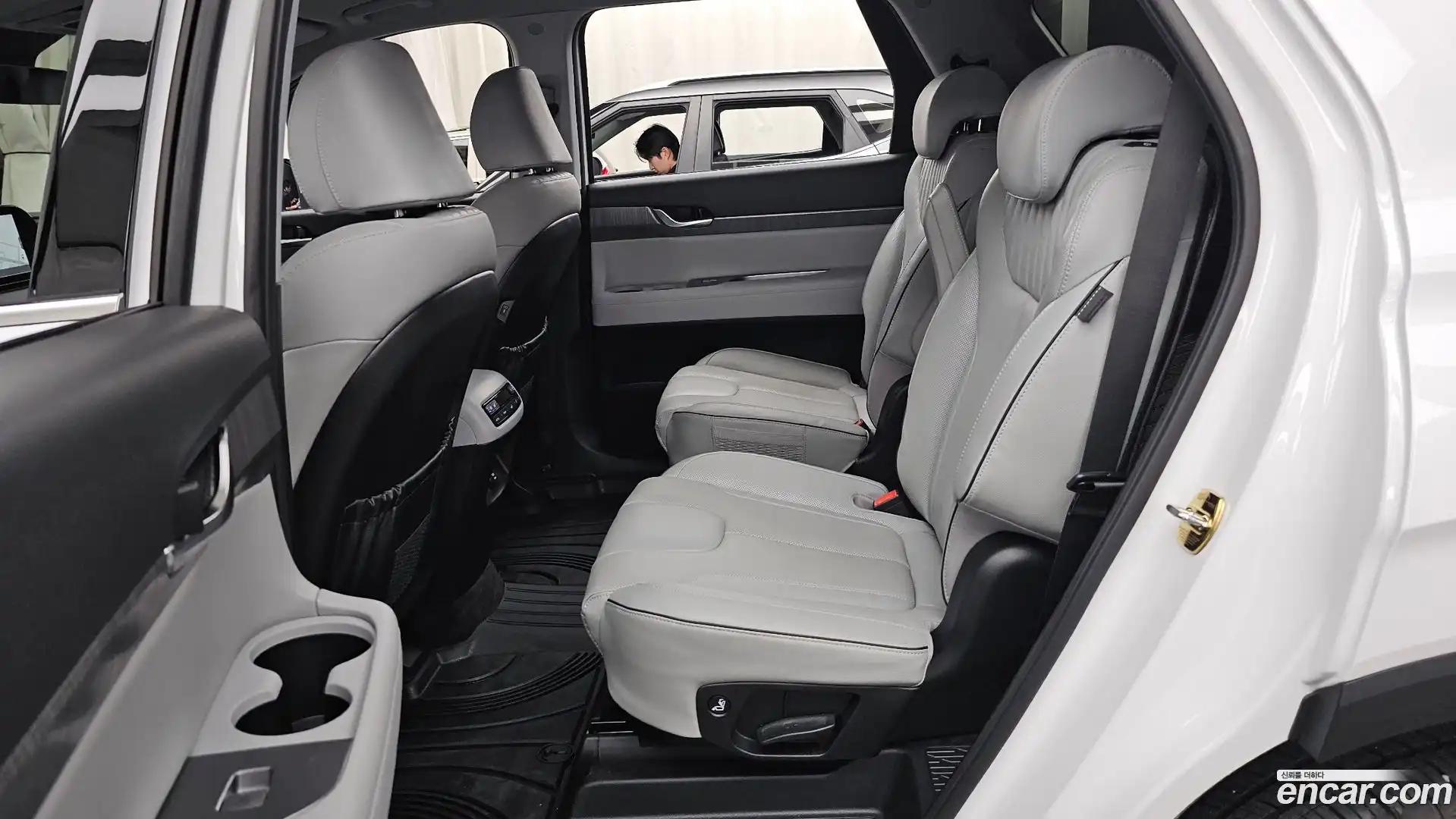 Palisade Hyundai 2023.7-INNER-036