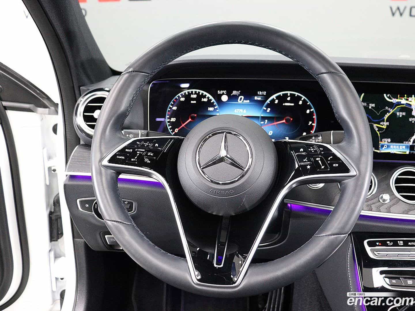 E-Class Mercedes-Benz 2023.5-INNER-009