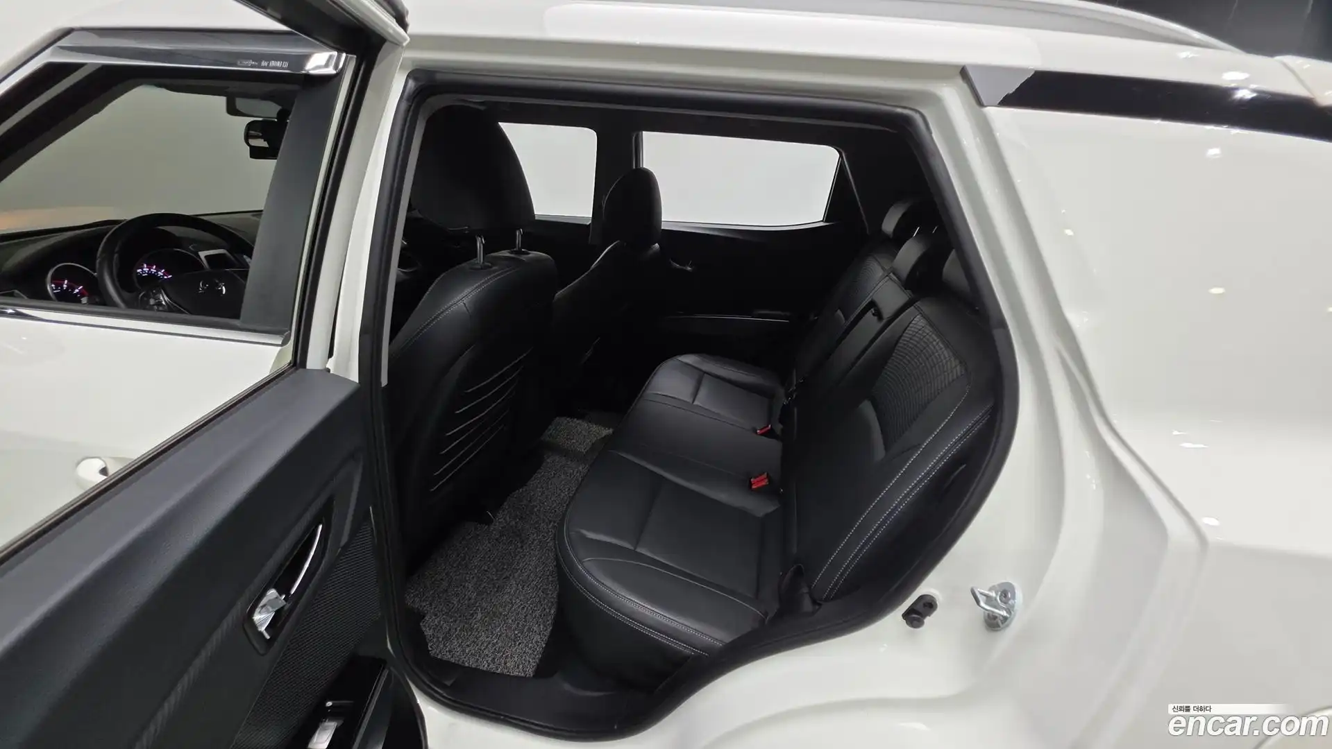 TIBOLI KG Mobility 2018.2-INNER-036