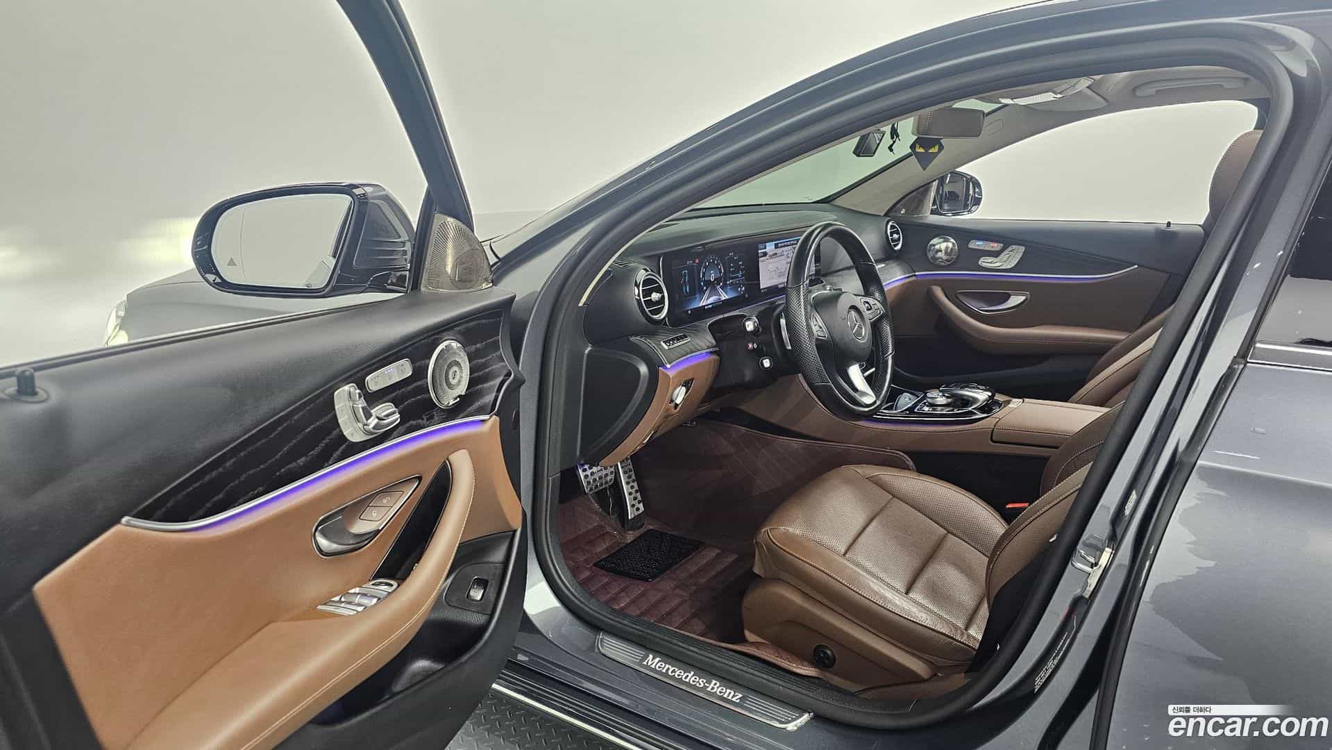 E-Class Mercedes-Benz 2017.3-INNER-010