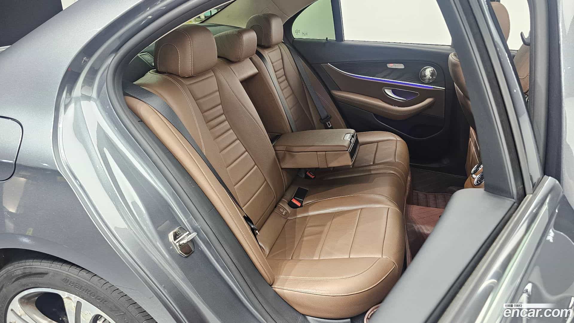 E-Class Mercedes-Benz 2017.3-OPTION-015