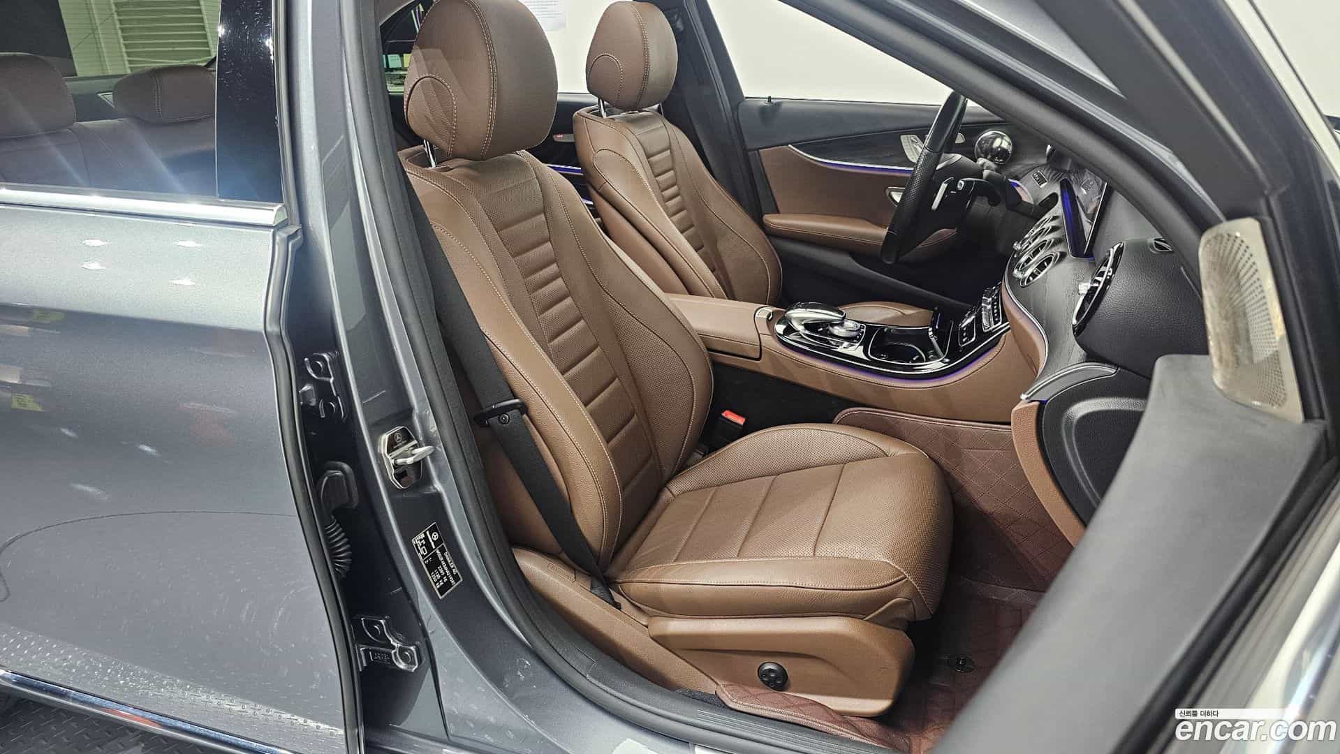E-Class Mercedes-Benz 2017.3-OPTION-016