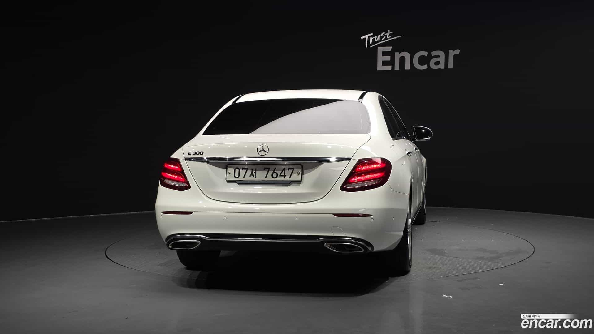 E-Class Mercedes-Benz 2018.2-OUTER-004