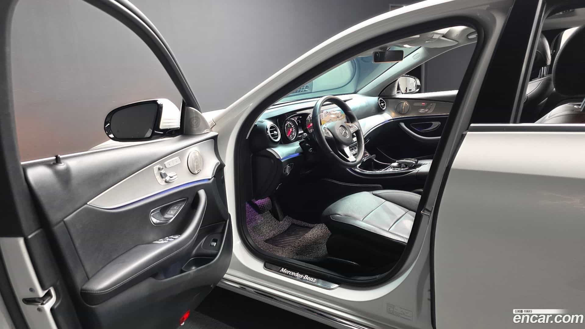 E-Class Mercedes-Benz 2018.2-INNER-010