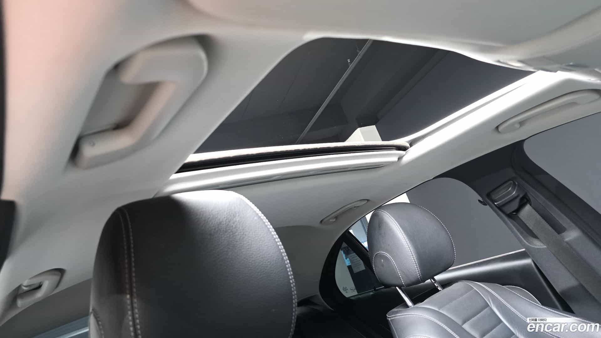 E-Class Mercedes-Benz 2018.2-OPTION-021
