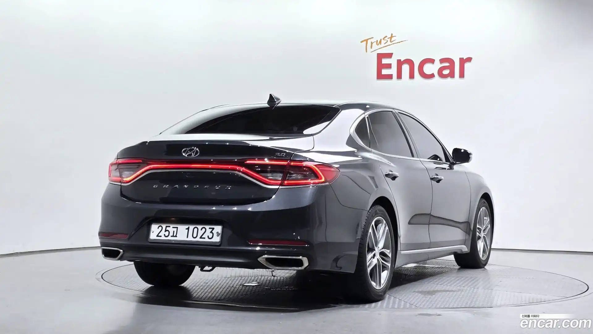 Grandeur Hyundai 2017.0-OUTER-002