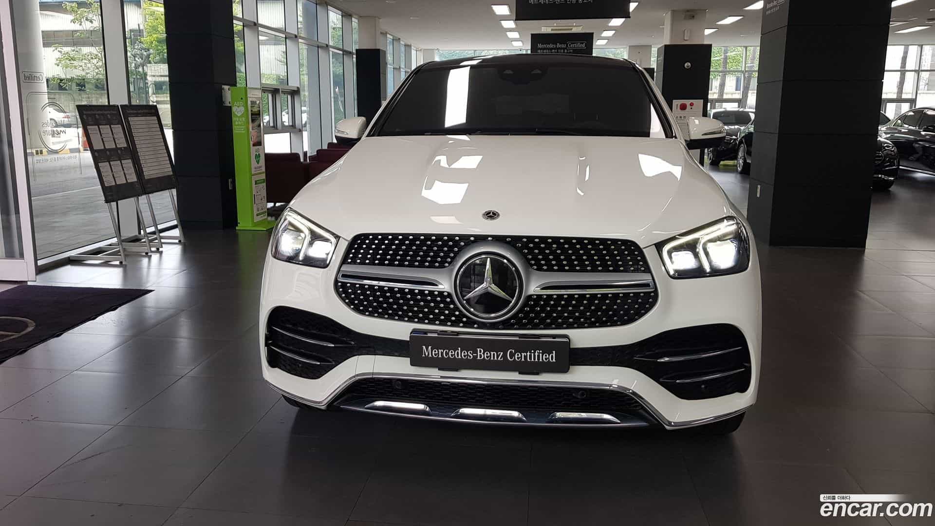 GLE-Class Mercedes-Benz 2023.4-OUTER-003