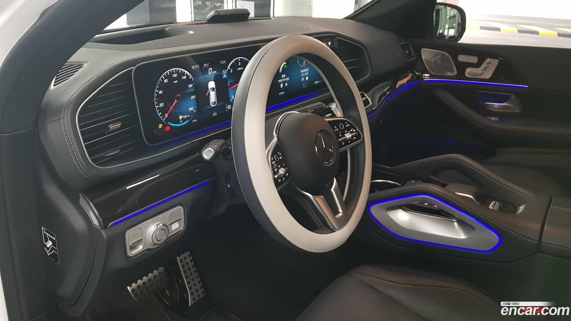 GLE-Class Mercedes-Benz 2023.4-OPTION-017