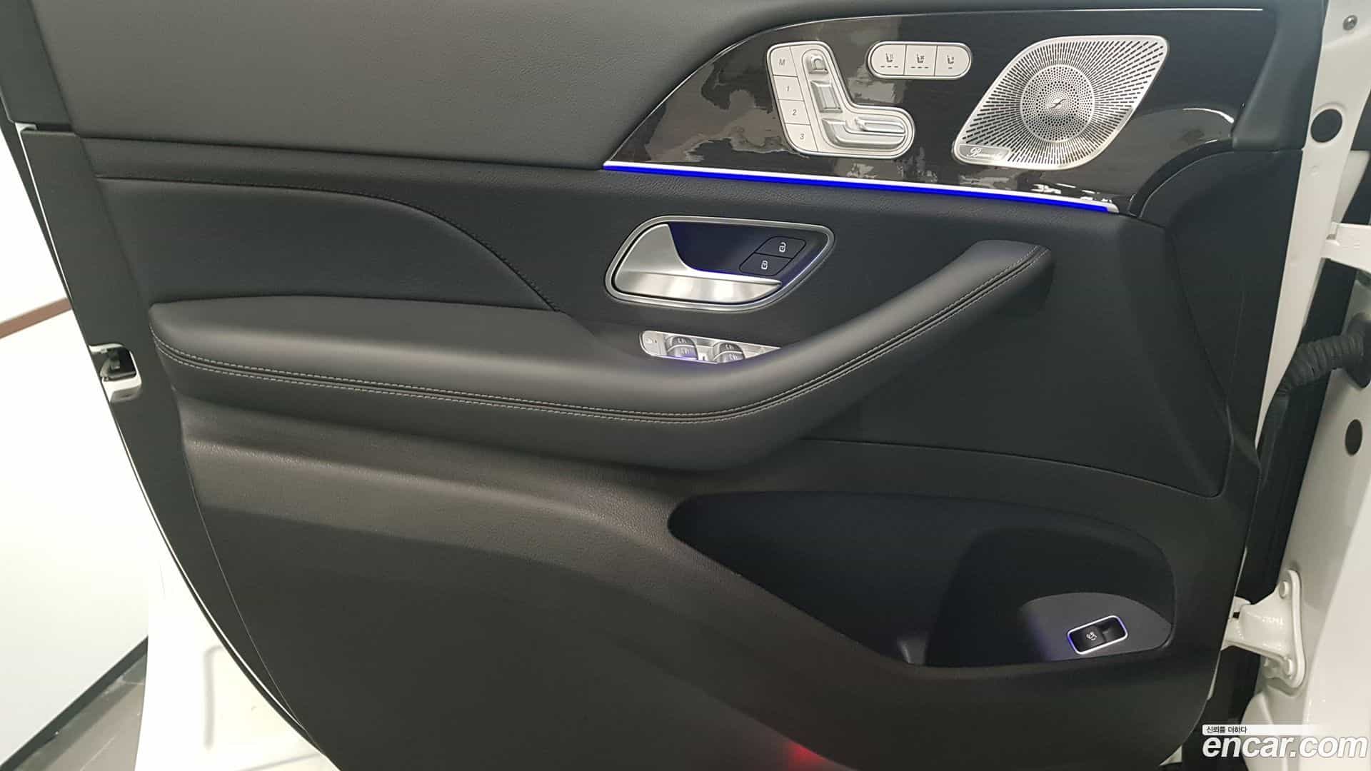 GLE-Class Mercedes-Benz 2023.4-OPTION-019