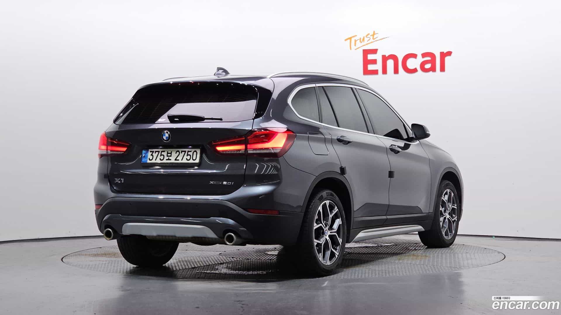 X1 BMW 2021.0-OUTER-002