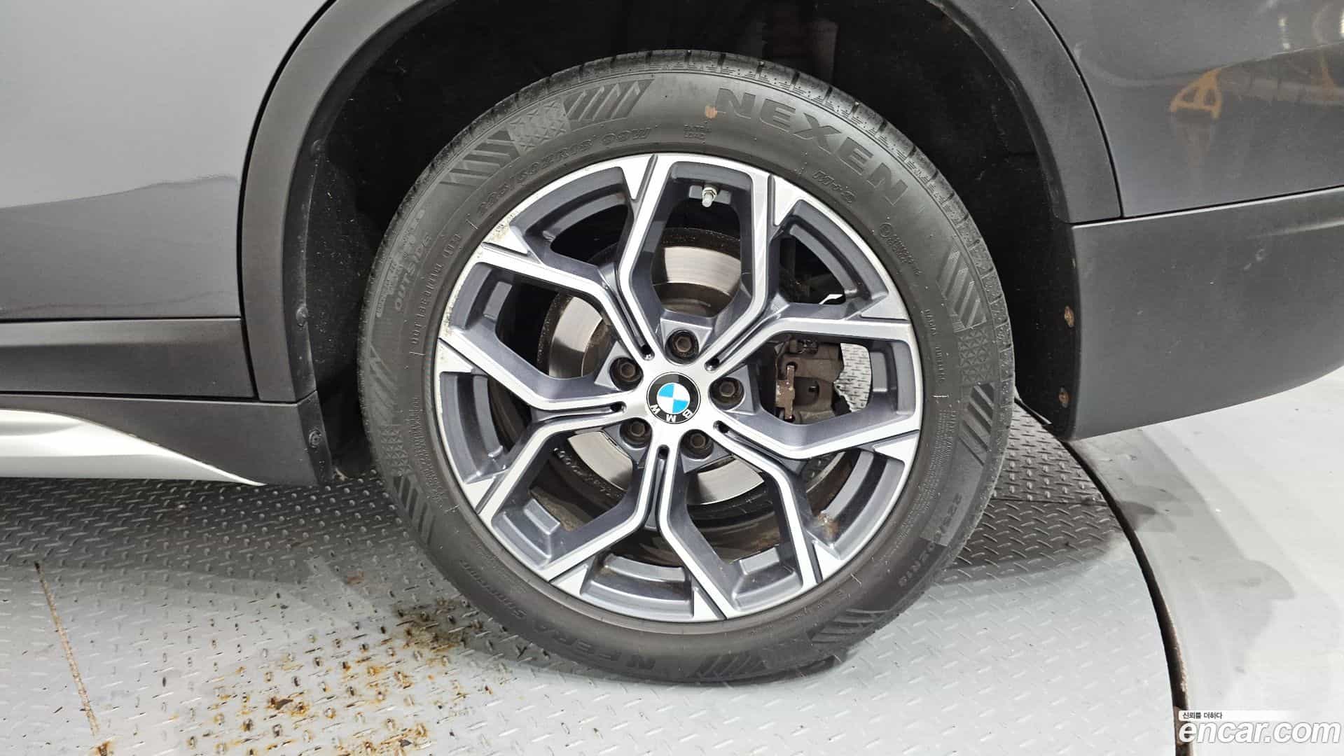 X1 BMW 2021.0-OUTER-031