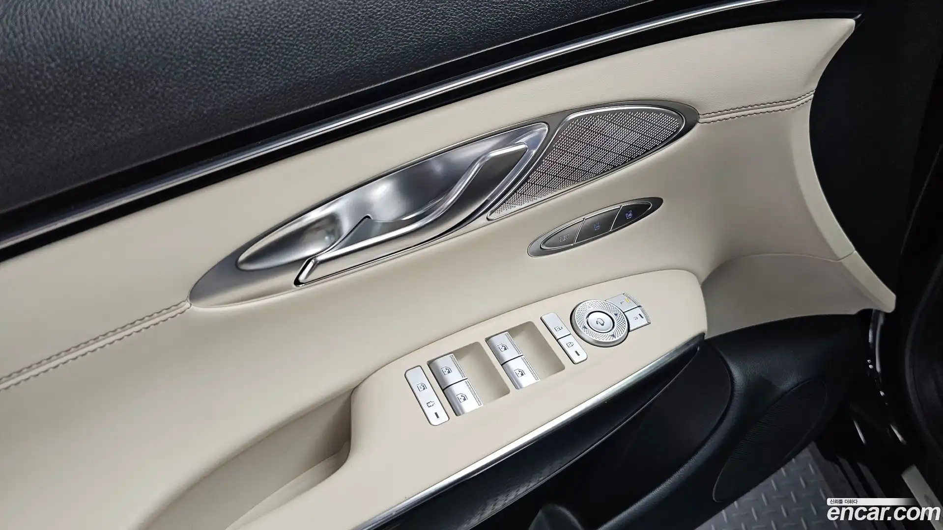 GV70 Genesis 2022.2-OPTION-017