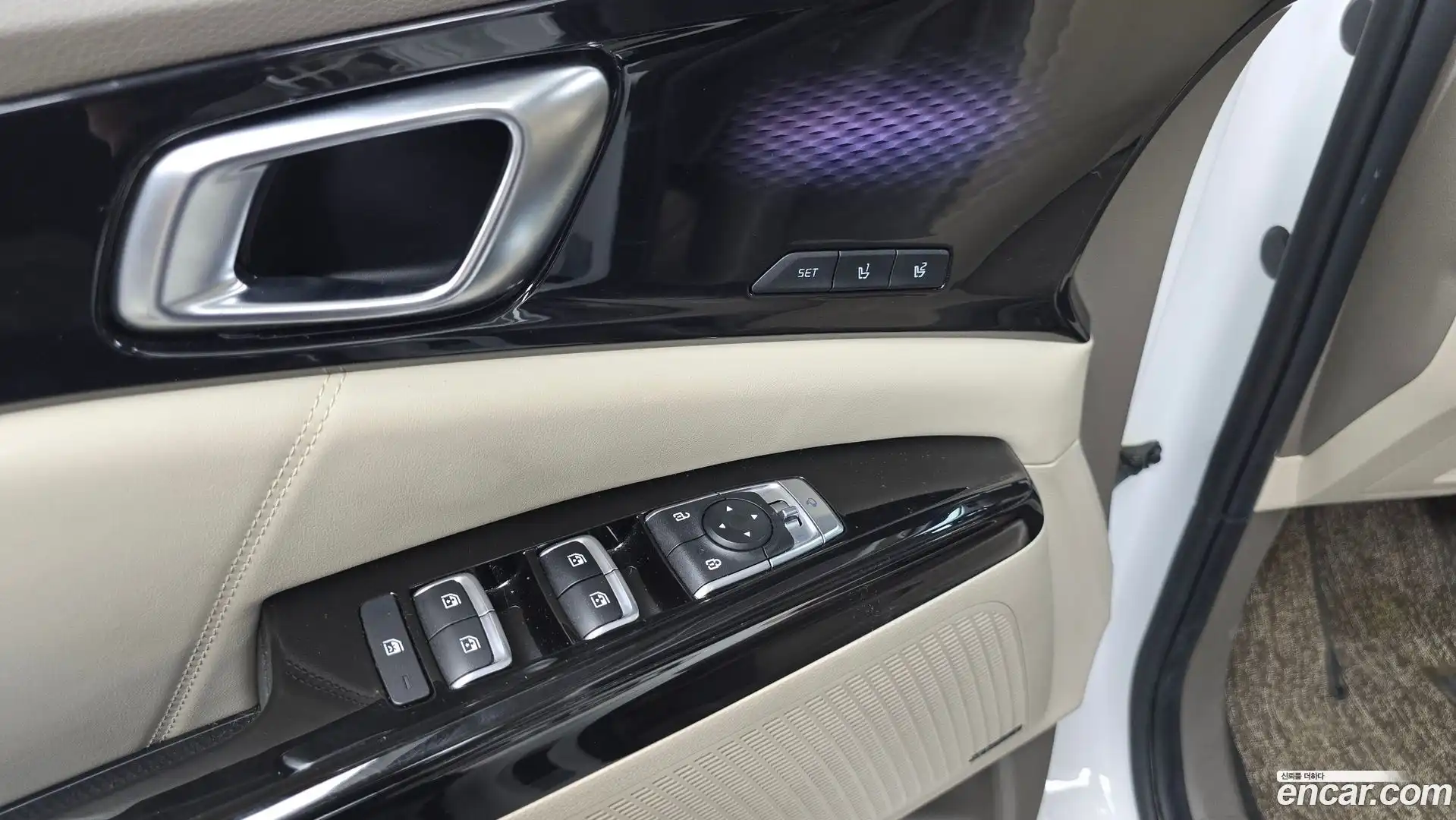 Canival Kia 2022.2-OPTION-041
