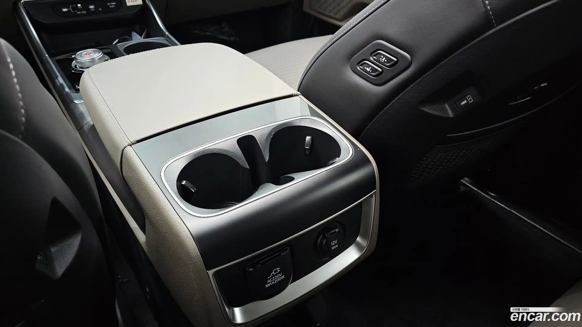 Canival Kia 2024.6-OPTION-049