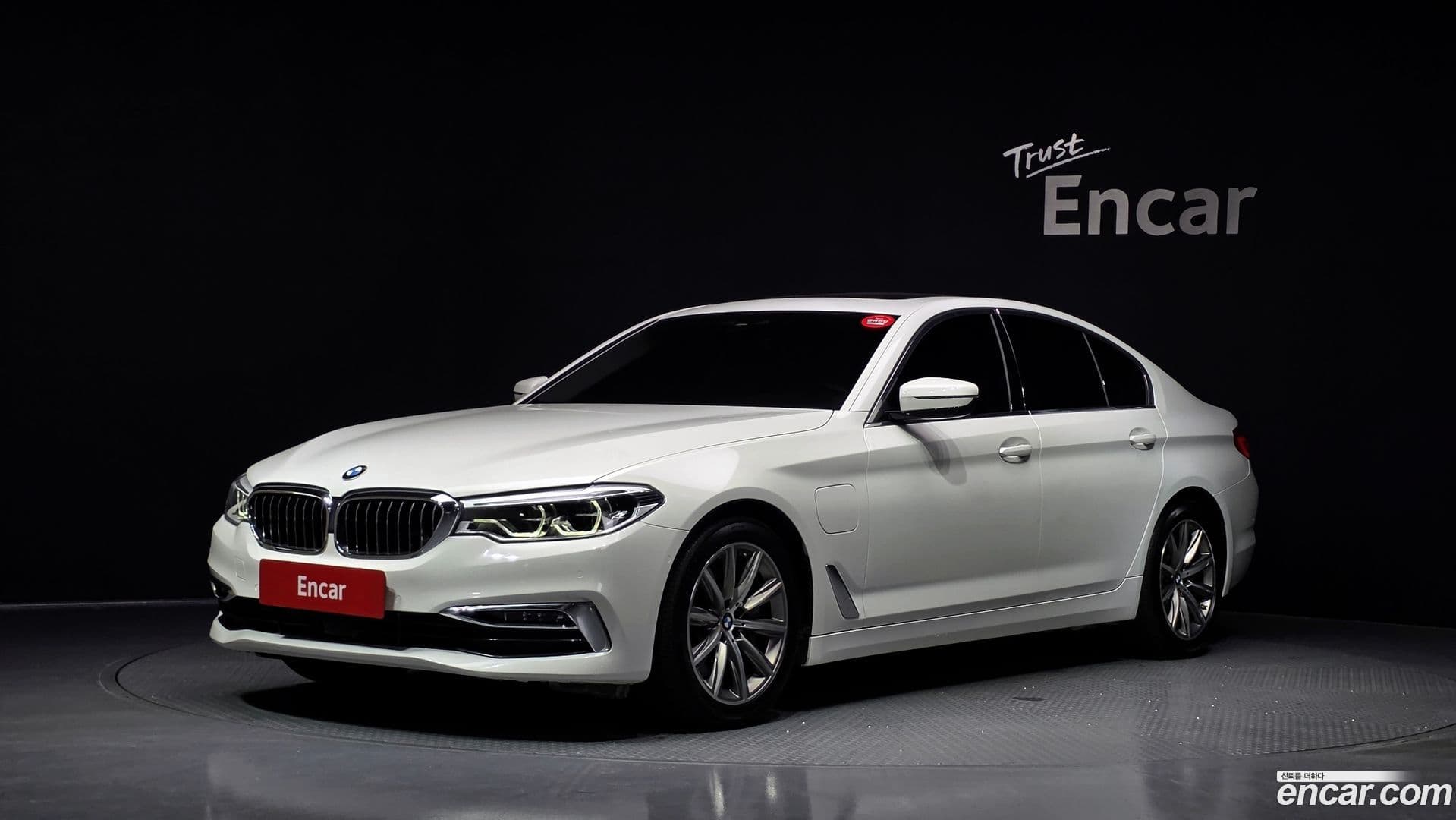 Main__Slider__Photo:5-Series BMW 2020.7-0