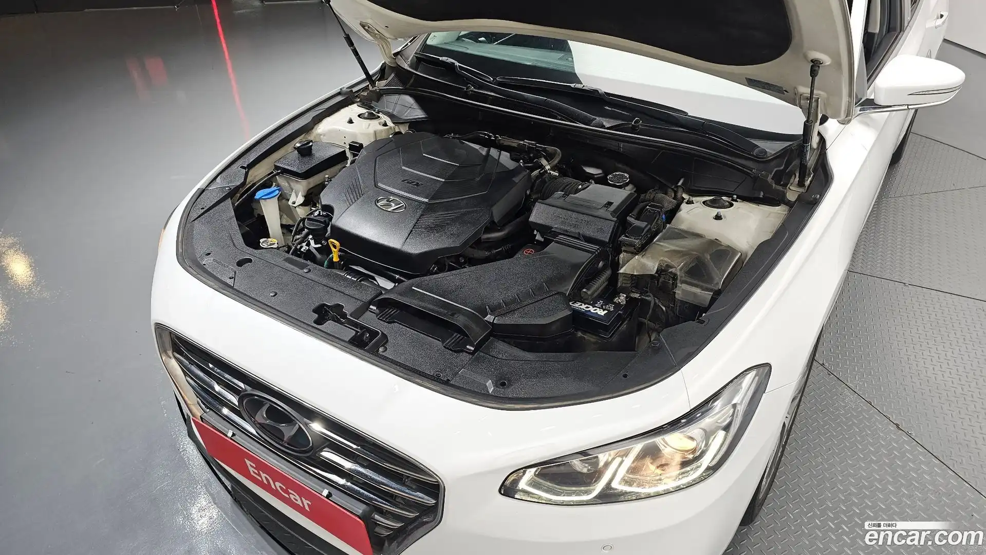 Grandeur Hyundai 2017.8-OUTER-006