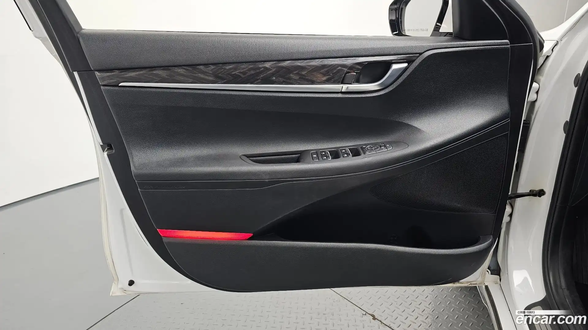 Grandeur Hyundai 2017.8-INNER-034