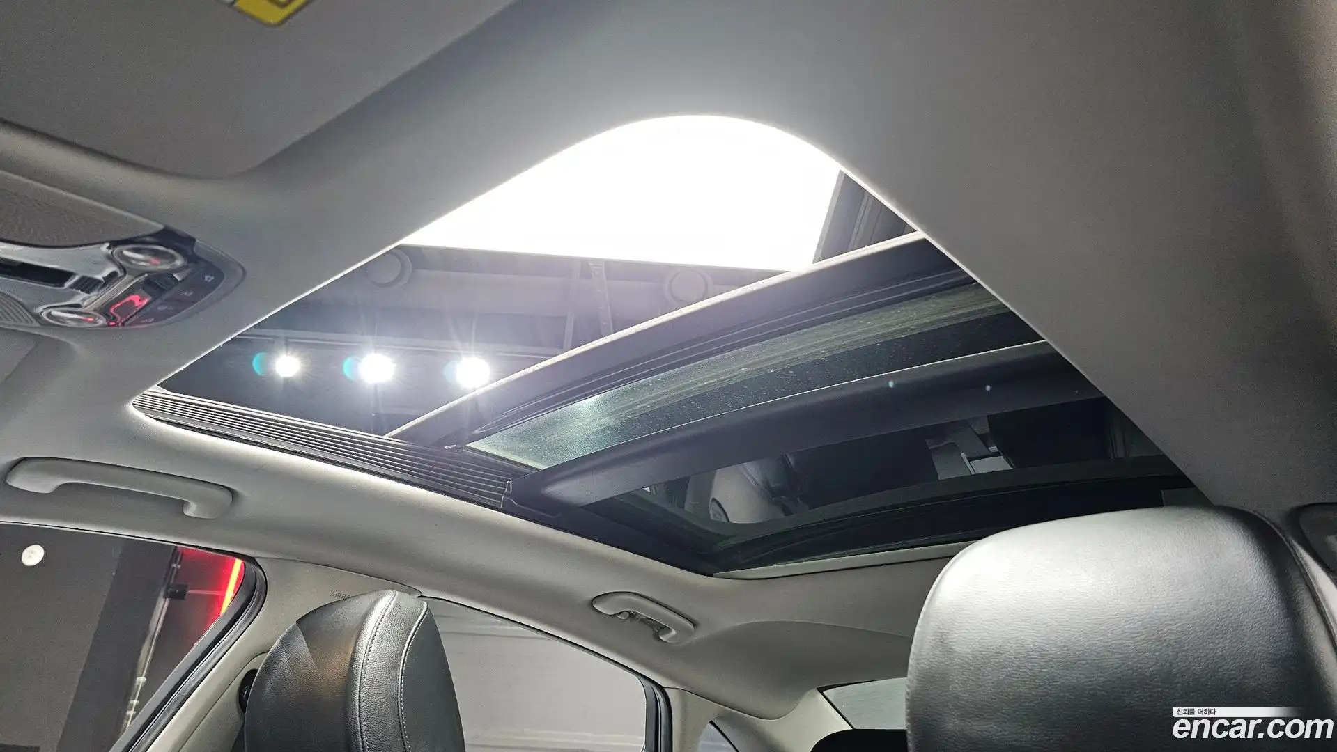 Grandeur Hyundai 2017.8-OPTION-041
