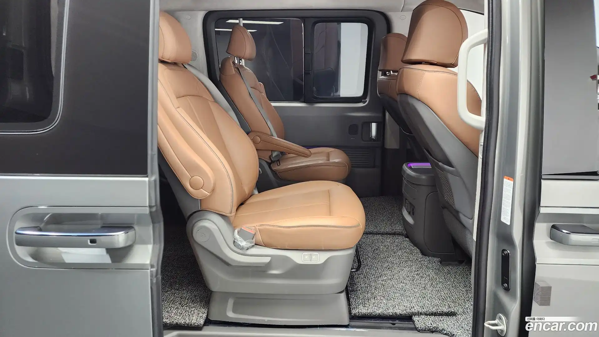 Staria Hyundai 2022.10-OPTION-015