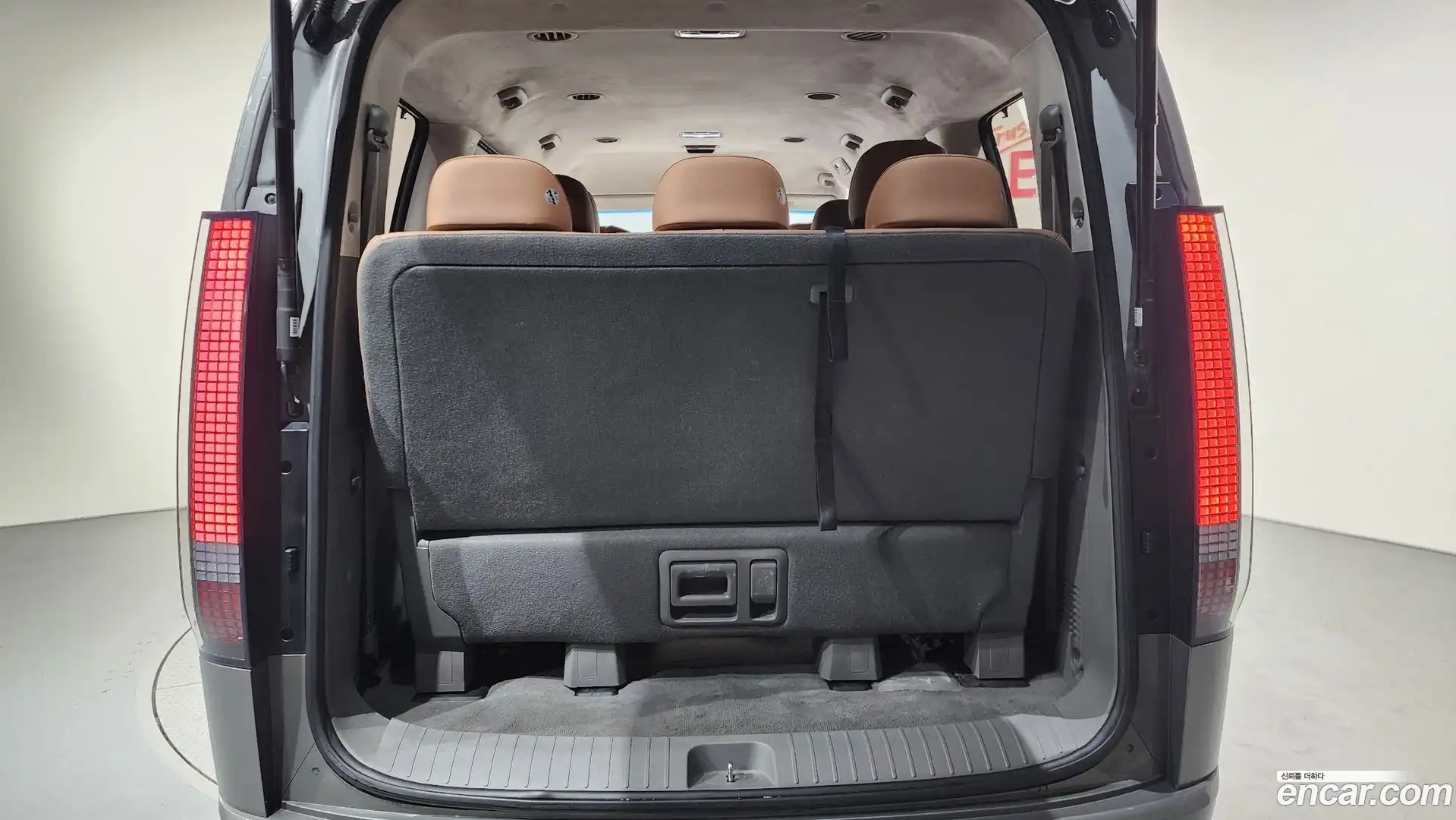 Staria Hyundai 2022.10-OPTION-024
