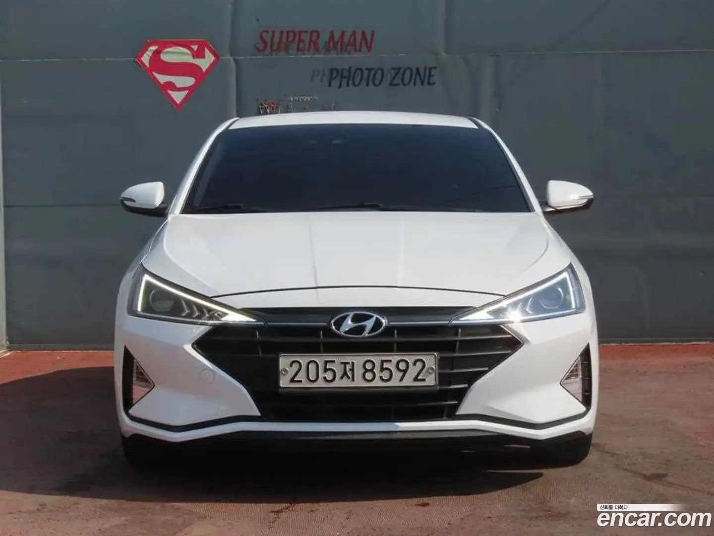 AVANTE Hyundai 2018.9-OUTER-002