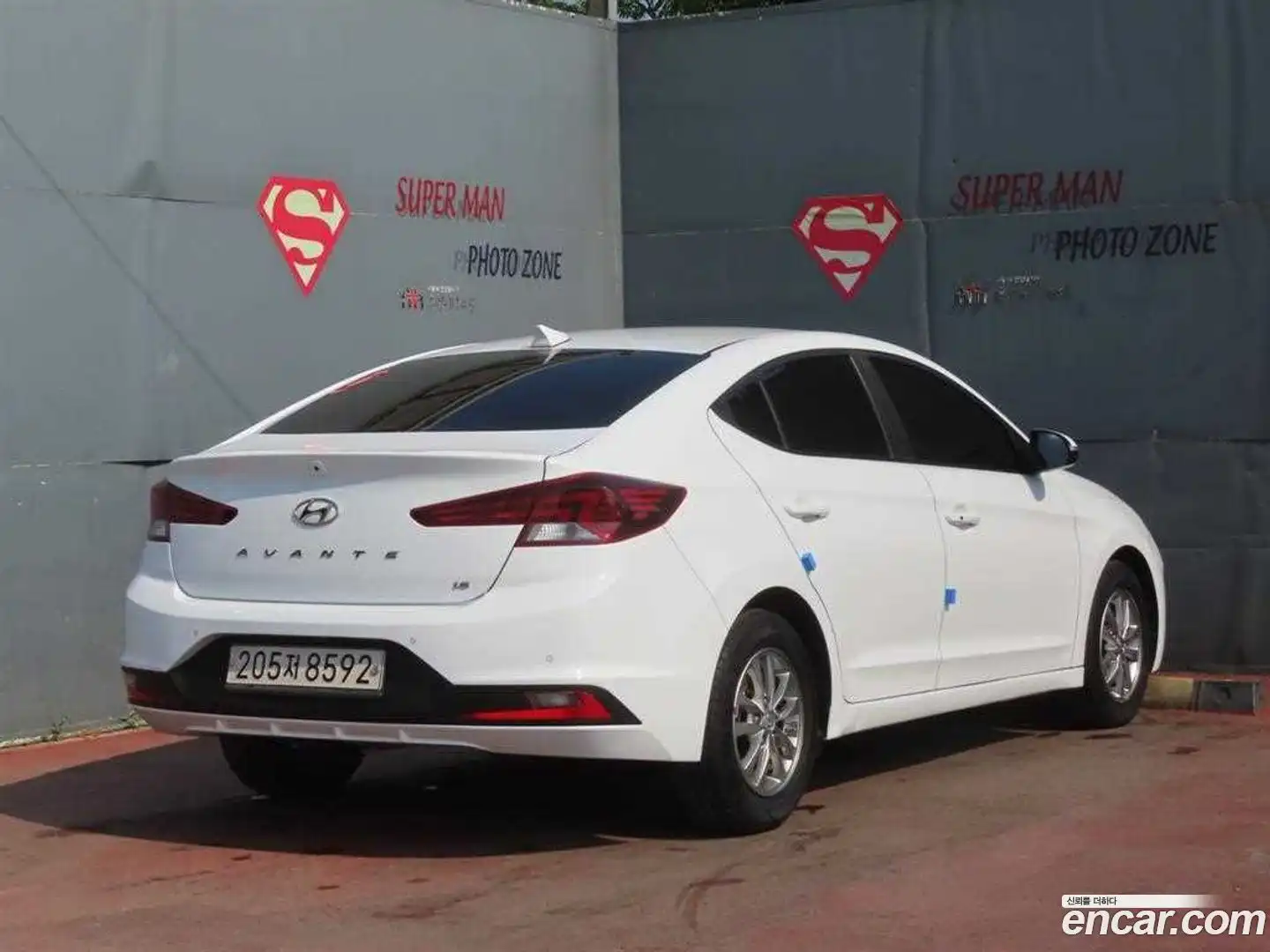 AVANTE Hyundai 2018.9-OUTER-003