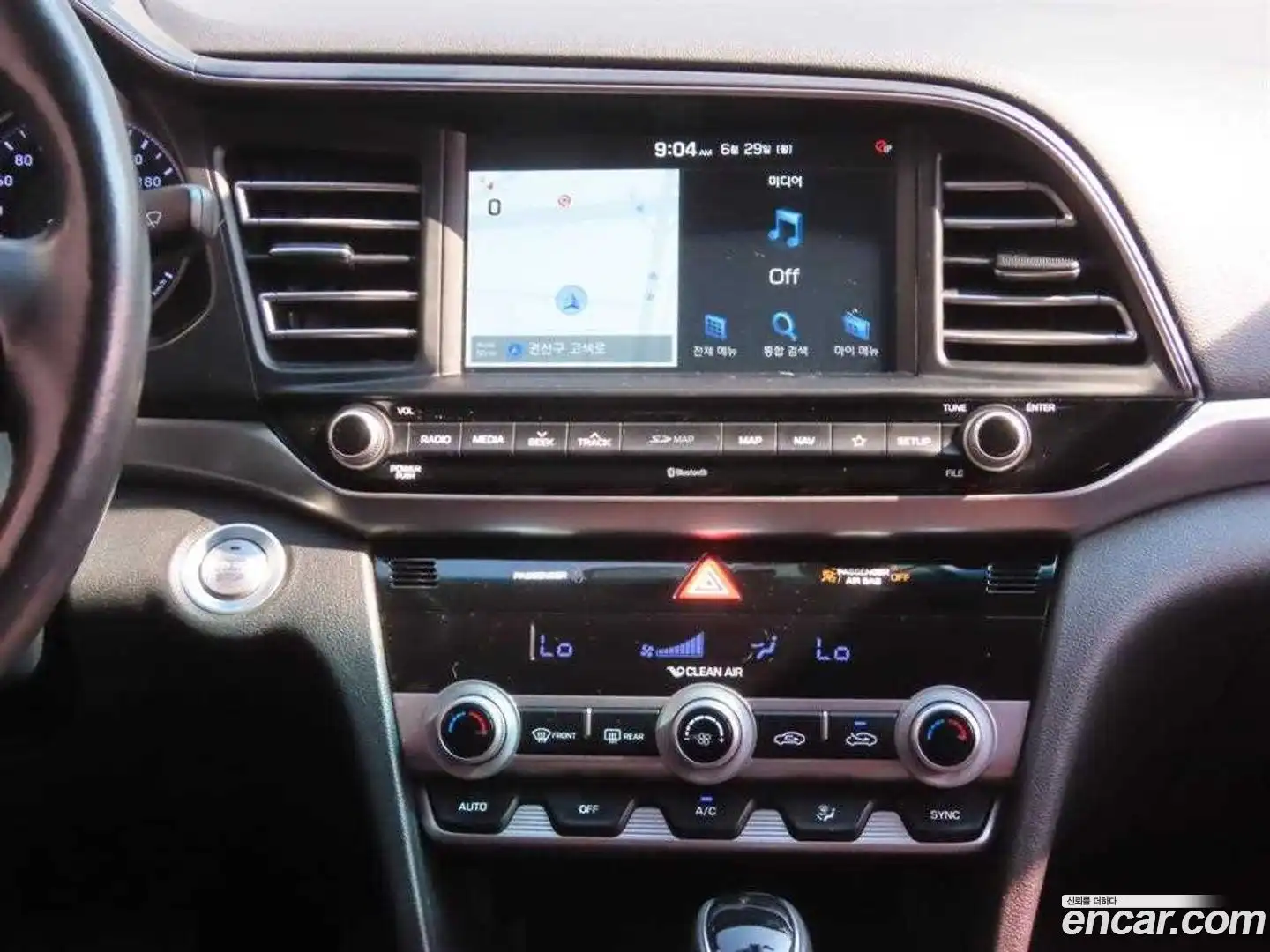 AVANTE Hyundai 2018.9-INNER-009