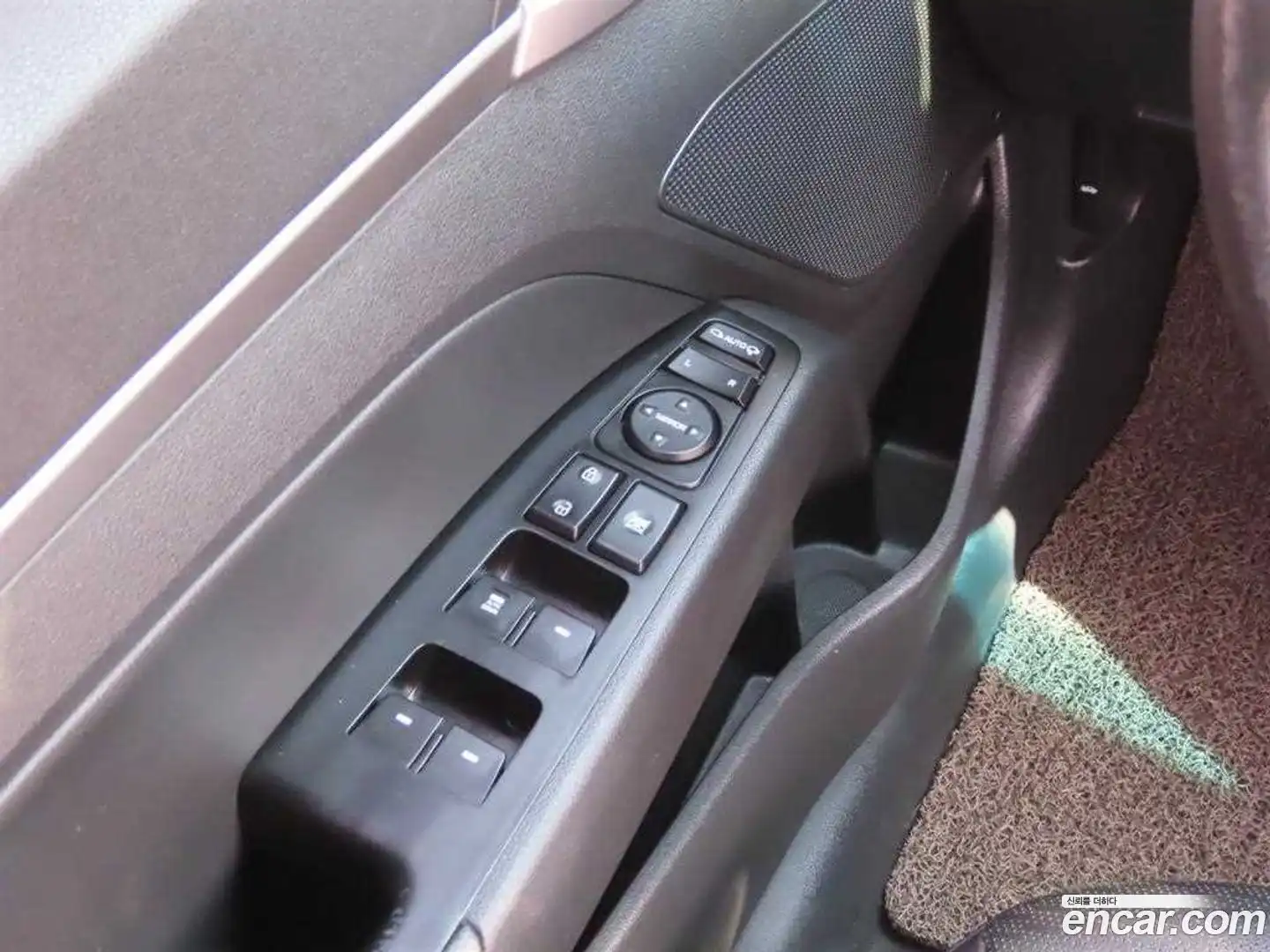 AVANTE Hyundai 2018.9-OPTION-016