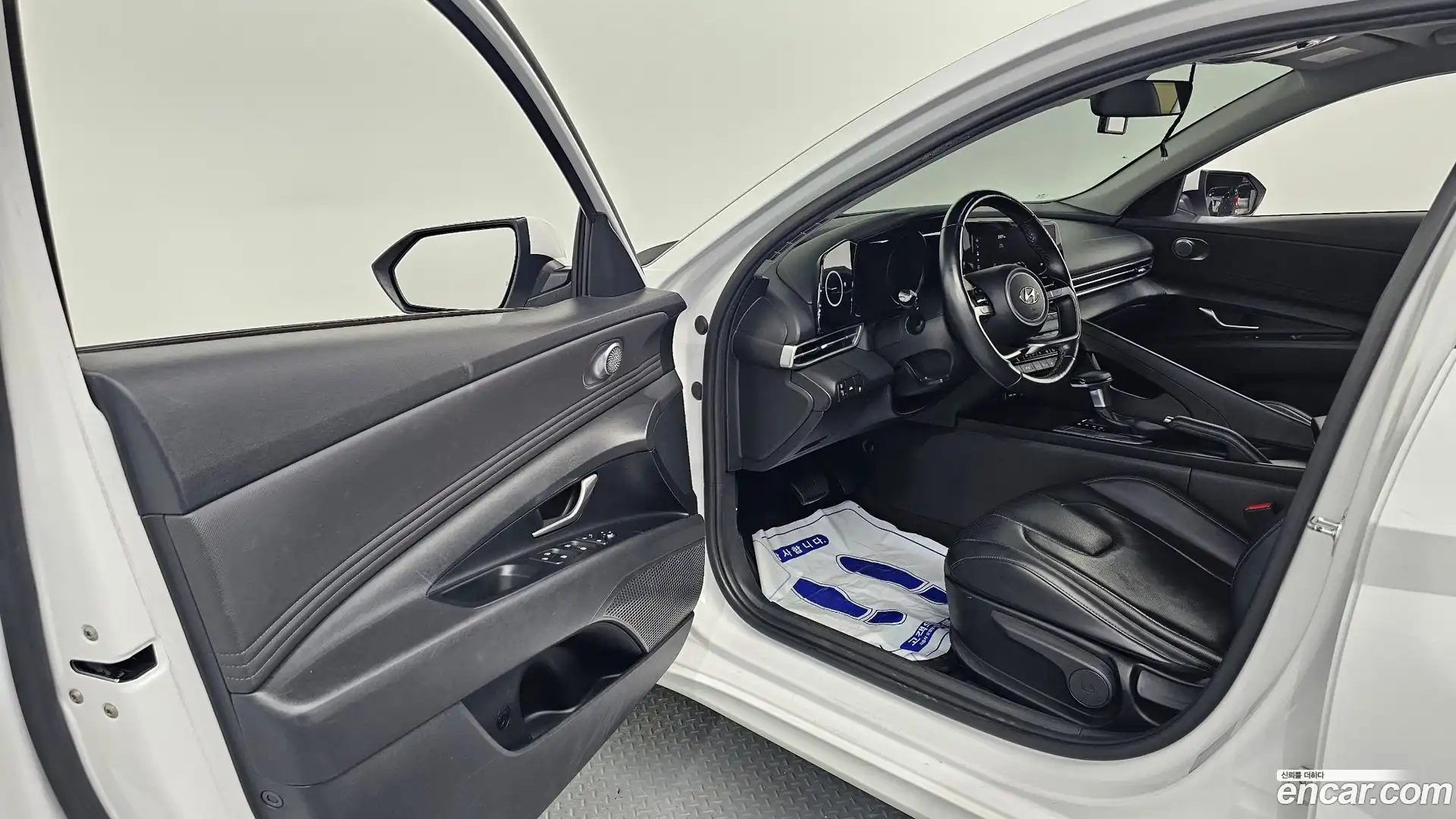 AVANTE Hyundai 2020.10-INNER-010